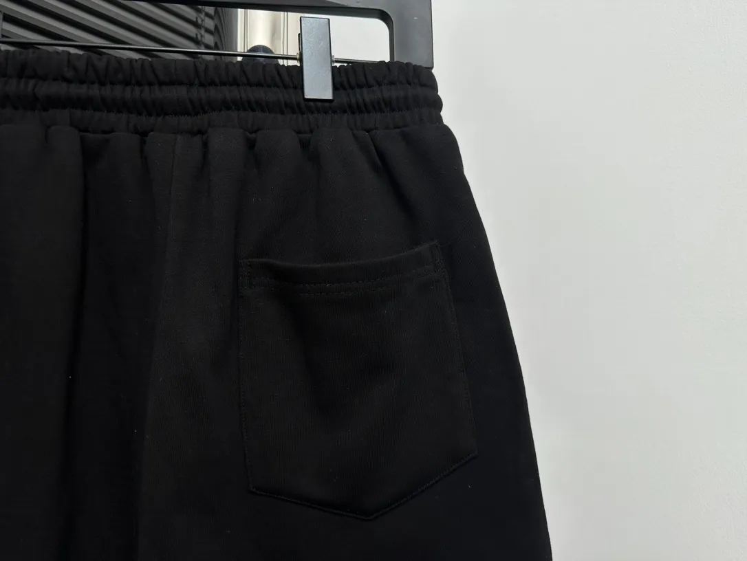 【BURBERRY】 Classic ， ， ， 、 、 、1:1 。 ， Same Style ：Black Sizes：M-XXL